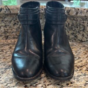 Frye Black Leather Ankle Boots women’s size 8 excellent condition